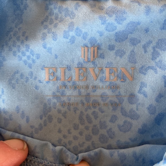 Cloud Blue snakeskin top L - Picture 2 of 6